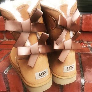 UGG BOOTS